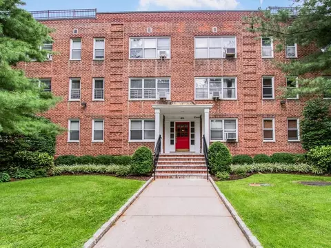 811 Palmer Rd #3B, Yonkers, NY 10708