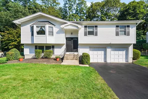 15 Cartwright Rd, Stony Point, NY 10980