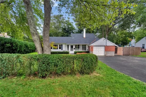 7 Clinton Ave, Cortlandt, NY 10567