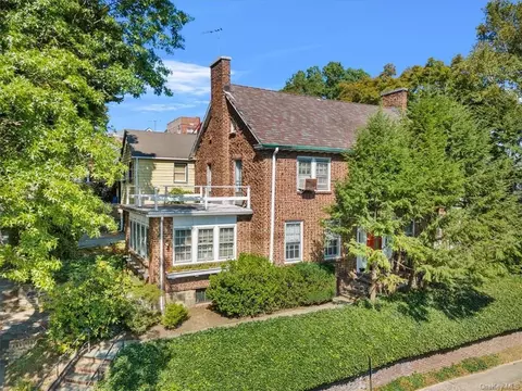 402 Westchester Ave, Mount Vernon, NY 10552