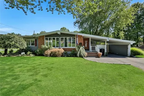 24 S Park Ave, Clarkstown, NY 10954