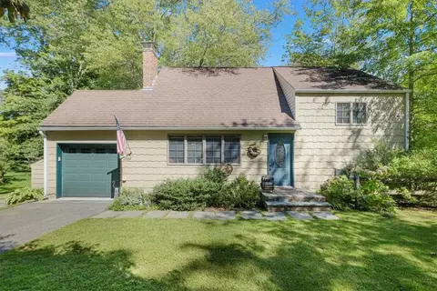 3442 Spruce St, Yorktown, NY 10547