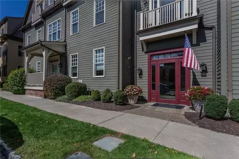 19 Cropsey St #1B, Warwick, NY 10990