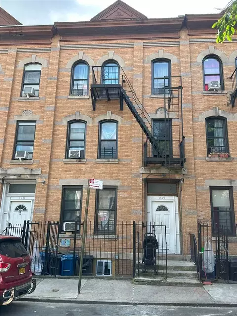 614 Beech Ter, New York, NY 10454