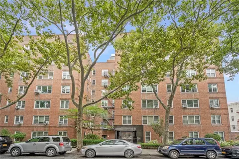 525 W 236th St #3C, New York, NY 10463