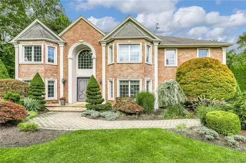 8 Van Winkle Rd, Ramapo, NY 10952