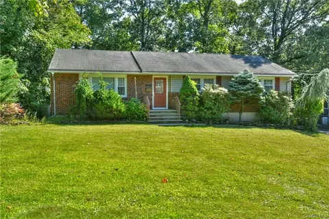 13 Grandview Ave, Ramapo, NY 10901