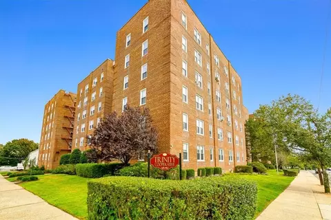 90 Union St #4J, New Rochelle, NY 10805