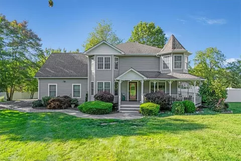 143 Greeves Rd, Wawayanda, NY 10958