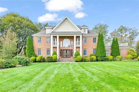 7 Knollwood, Greenburgh, NY 10523