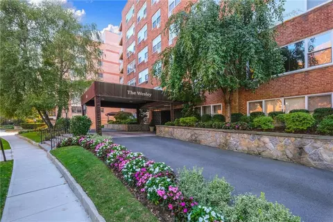 10 Old Mamaroneck Rd #1D, White Plains, NY 10605
