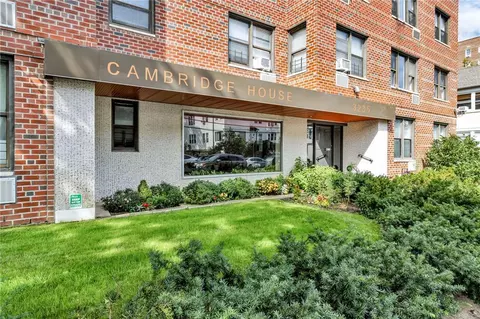 3235 Cambridge Ave #7D, New York, NY 10463