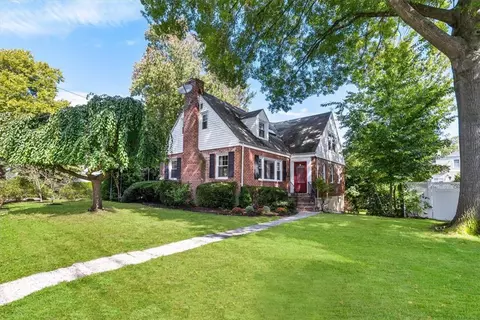 221 Wagner Ave, Mamaroneck, NY 10543