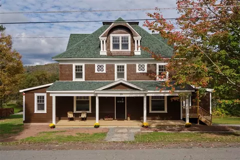 29 Dubois St, Rockland, NY 12758