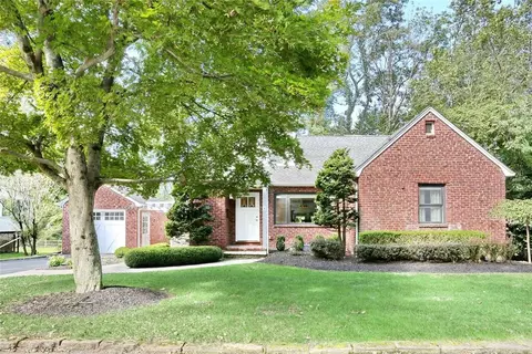 18 Ann Dr, Orangetown, NY 10983