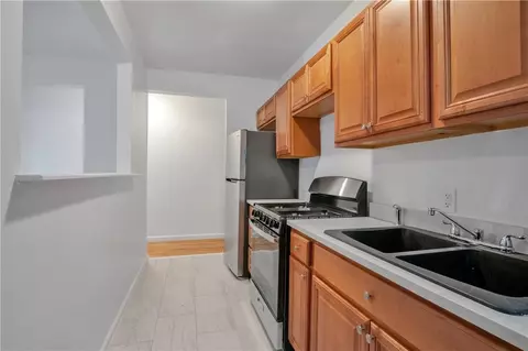 2410 Davidson Ave #B3, New York, NY 10468