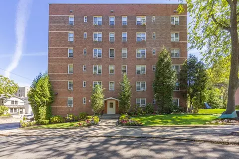 38 Laurel Pl #3G, Yonkers, NY 10704