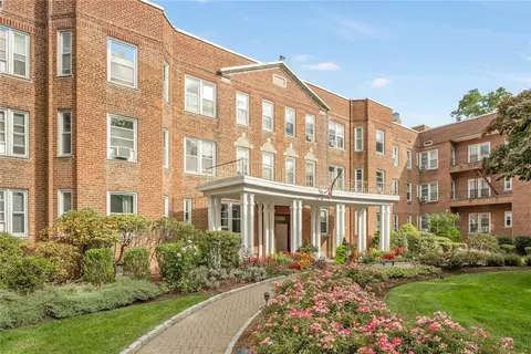 101 Old Mamaroneck Rd #S6, White Plains, NY 10605