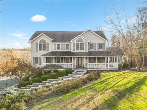 7 Harvey Way, Newburgh, NY 12550