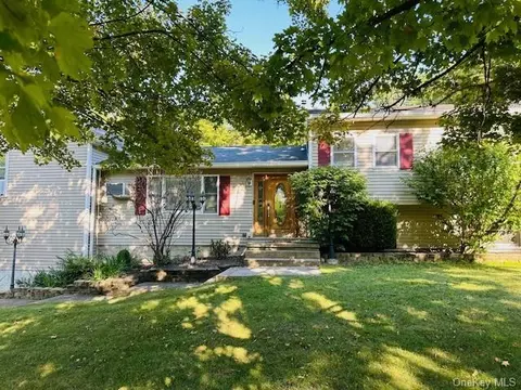 296 Forest Valley Rd, Pleasant Valley, NY 12569
