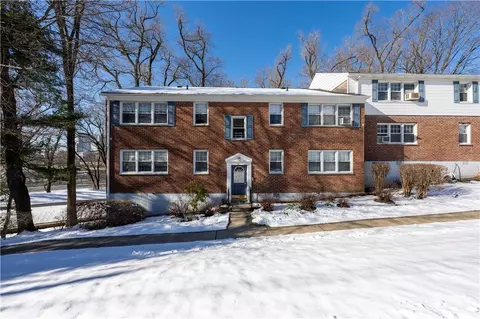 35 Columbus Ave #2A, Harrison, NY 10604