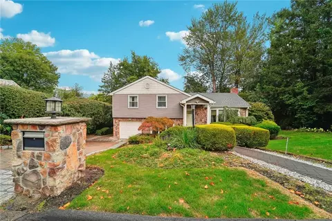 46 Bowbell Rd, Greenburgh, NY 10607