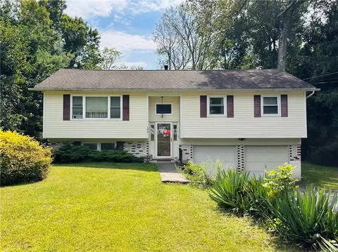 106 S Vacation Dr, Wappingers Falls, NY 12590