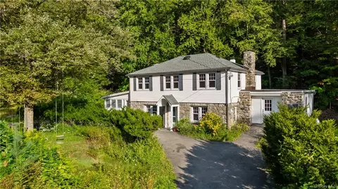 246 Barrett Hill Rd, Mahopac, NY 10541