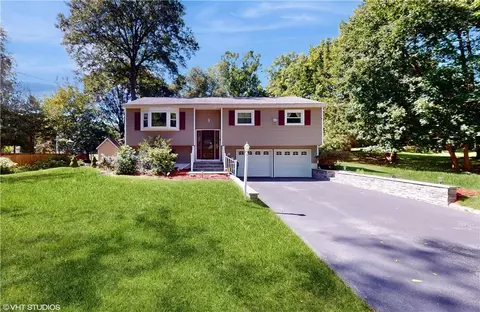 22 Cady Ln, Wappinger, NY 12590