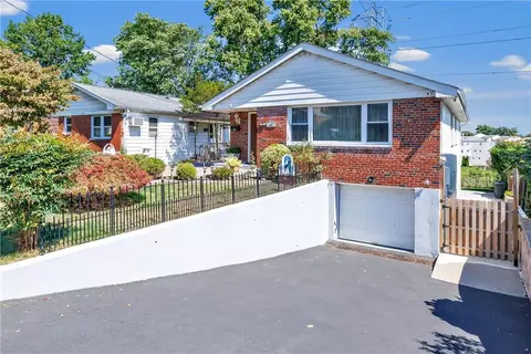 43 Roundhill Dr, Yonkers, NY 10710