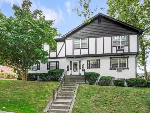 139 Parkside Dr, Ramapo, NY 10901