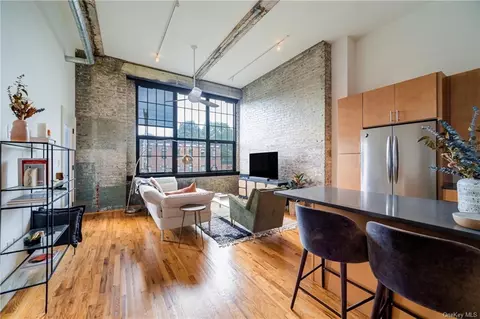 1 E Main St #305, Beacon, NY 12508