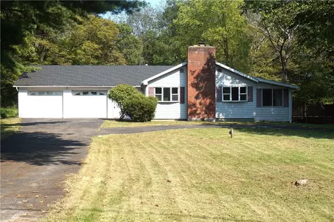 174 Charles Smith Rd, Saugerties, NY 12477