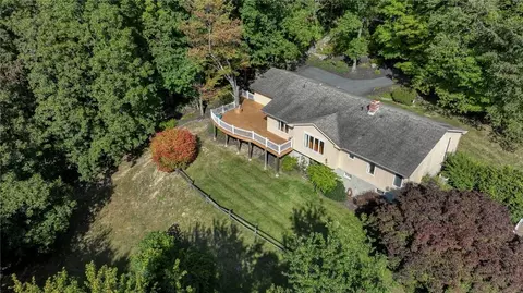 73 Fox Hill Rd, Wallkill, NY 12589