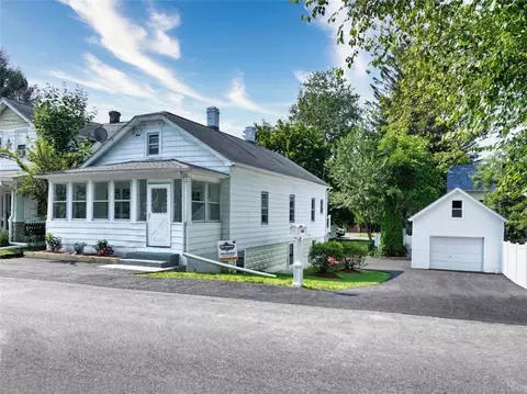 44 Melrose Ave, New Windsor, NY 12553