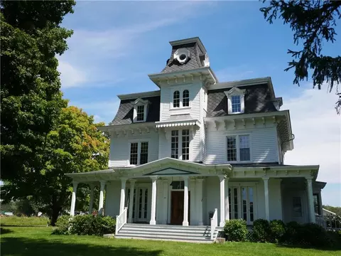 14 Linden Farm Ln, Red Hook, NY 12571
