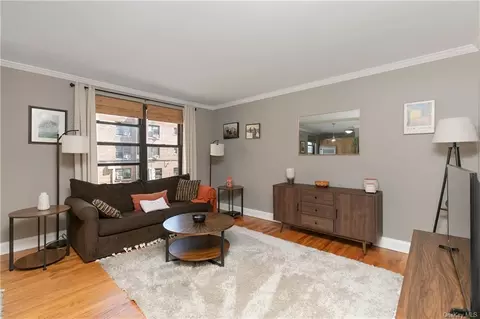 342 Richbell Rte #B4, Mamaroneck, NY 10543