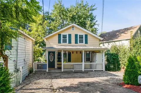 1738 Crompond Rd, Peekskill, NY 10566