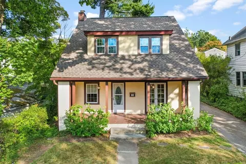 15 Maple St, Greenburgh, NY 10533
