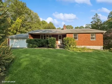 184 Schlueter Dr, East Fishkill, NY 12533
