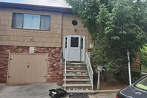 17 Tyndall Ave, Yonkers, NY 10710