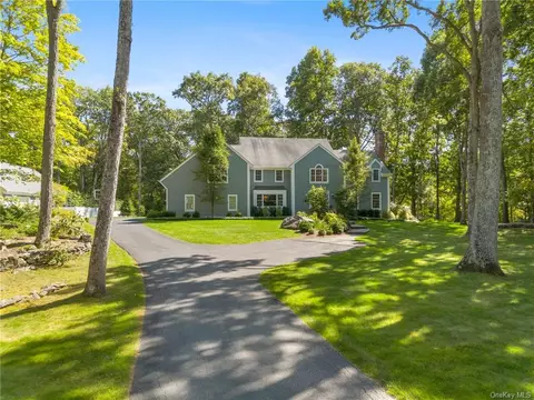 200 Salmons Hollow Rd, Southeast, NY 10509