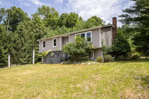 18 Annette Ln, Ramapo, NY 10901