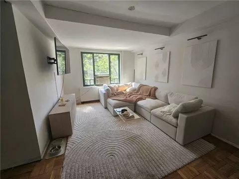 2150 E Tremont Ave #7E, New York, NY 10462