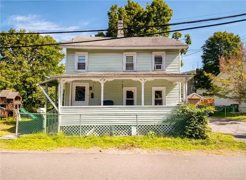 6 Prospect St, Beacon, NY 12508