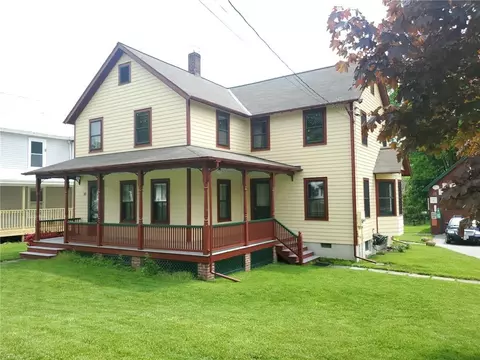 10 Hollis St, Woodbury, NY 10930