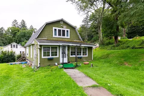 4 Neighborly Ln # -6, Washington, NY 12522