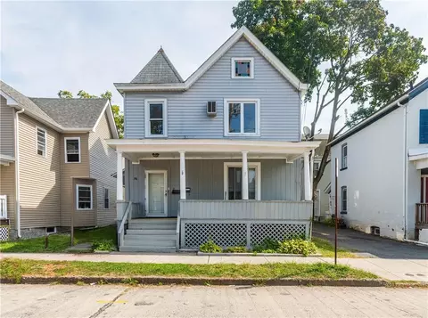 36 Walnut St, Walden, NY 12586