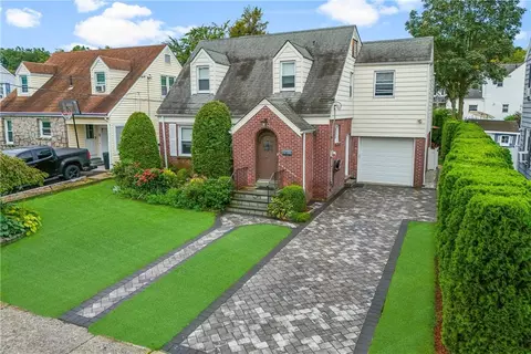 26 Holly St, Yonkers, NY 10704
