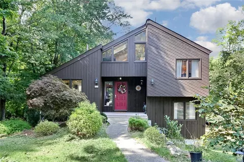 53 Spook Rock Rd, Ramapo, NY 10901